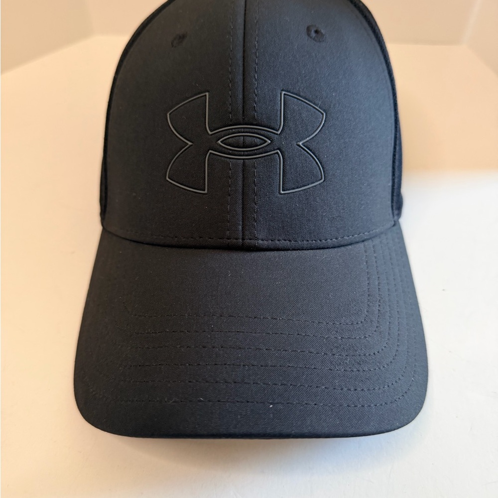 Under Armour Dark Gray‎ Cap